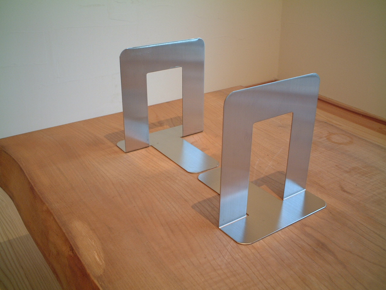 ステンレスブックエンド